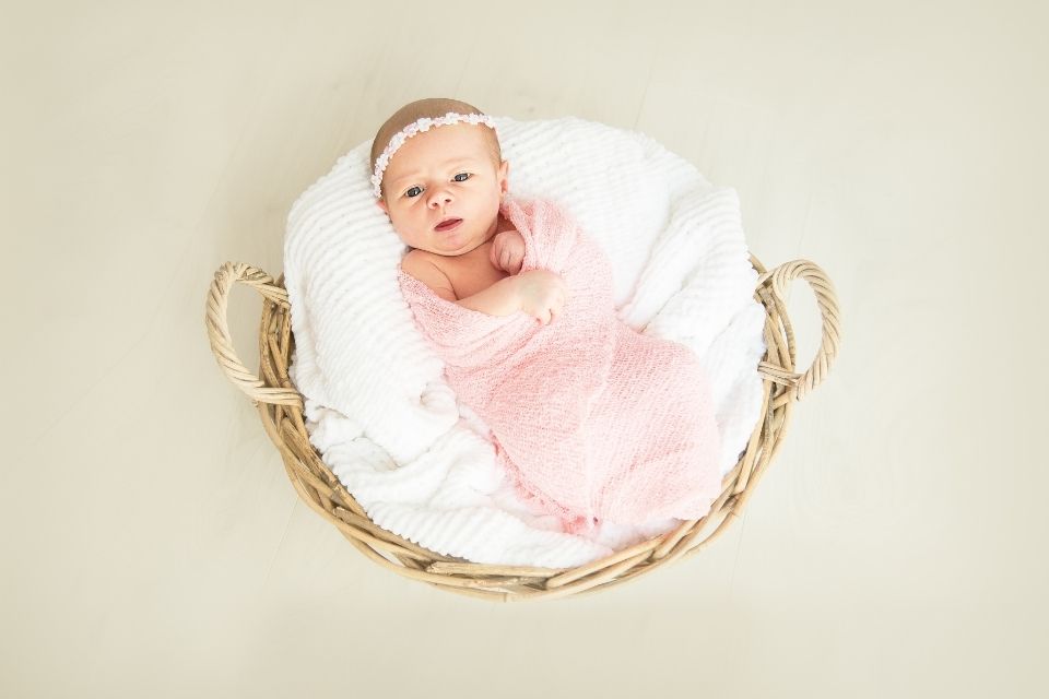 Les accessoires incontournables pour une séance photo naissance réussie